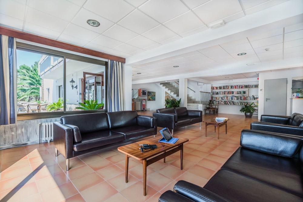 Boutique Hotel Oriola Cala de Sant Vicenc 외부 사진