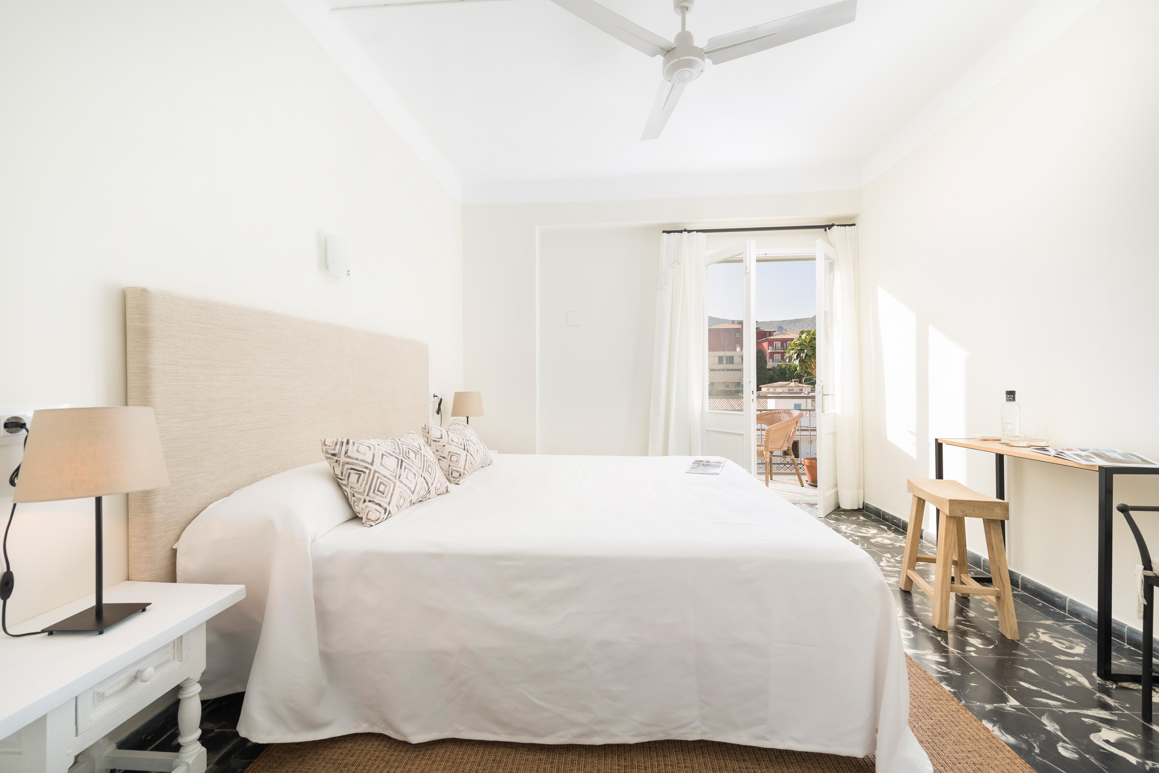 Boutique Hotel Oriola Cala de Sant Vicenc 외부 사진