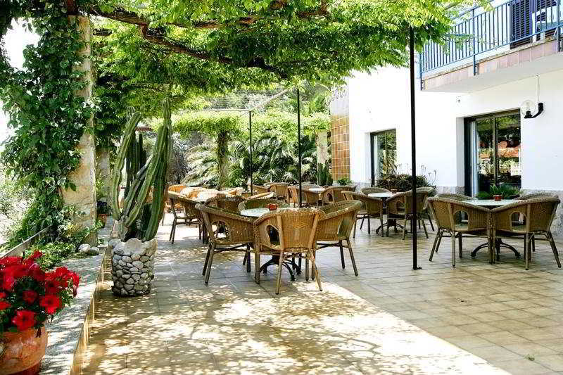 Boutique Hotel Oriola Cala de Sant Vicenc 외부 사진